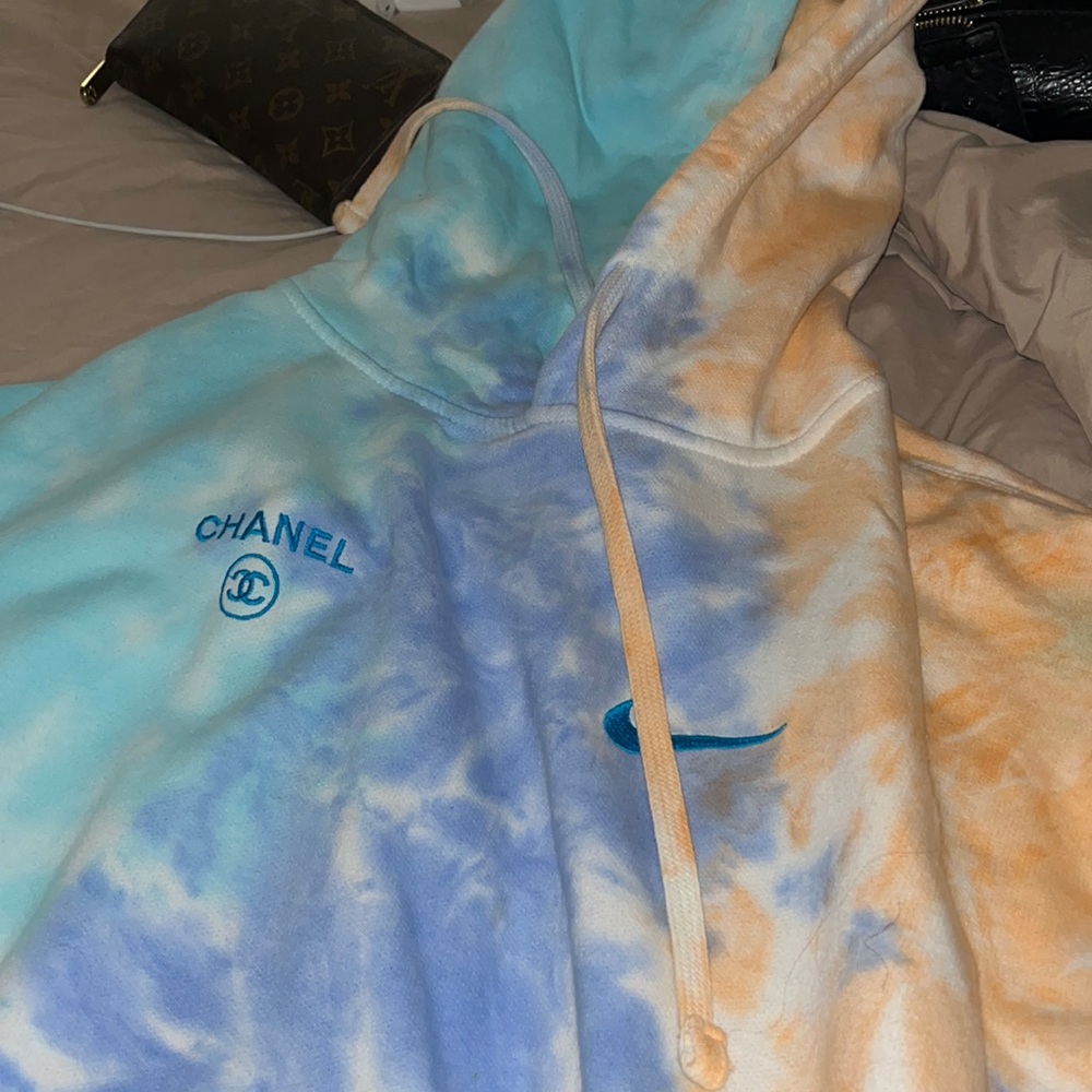 1992 tie dye hoodie